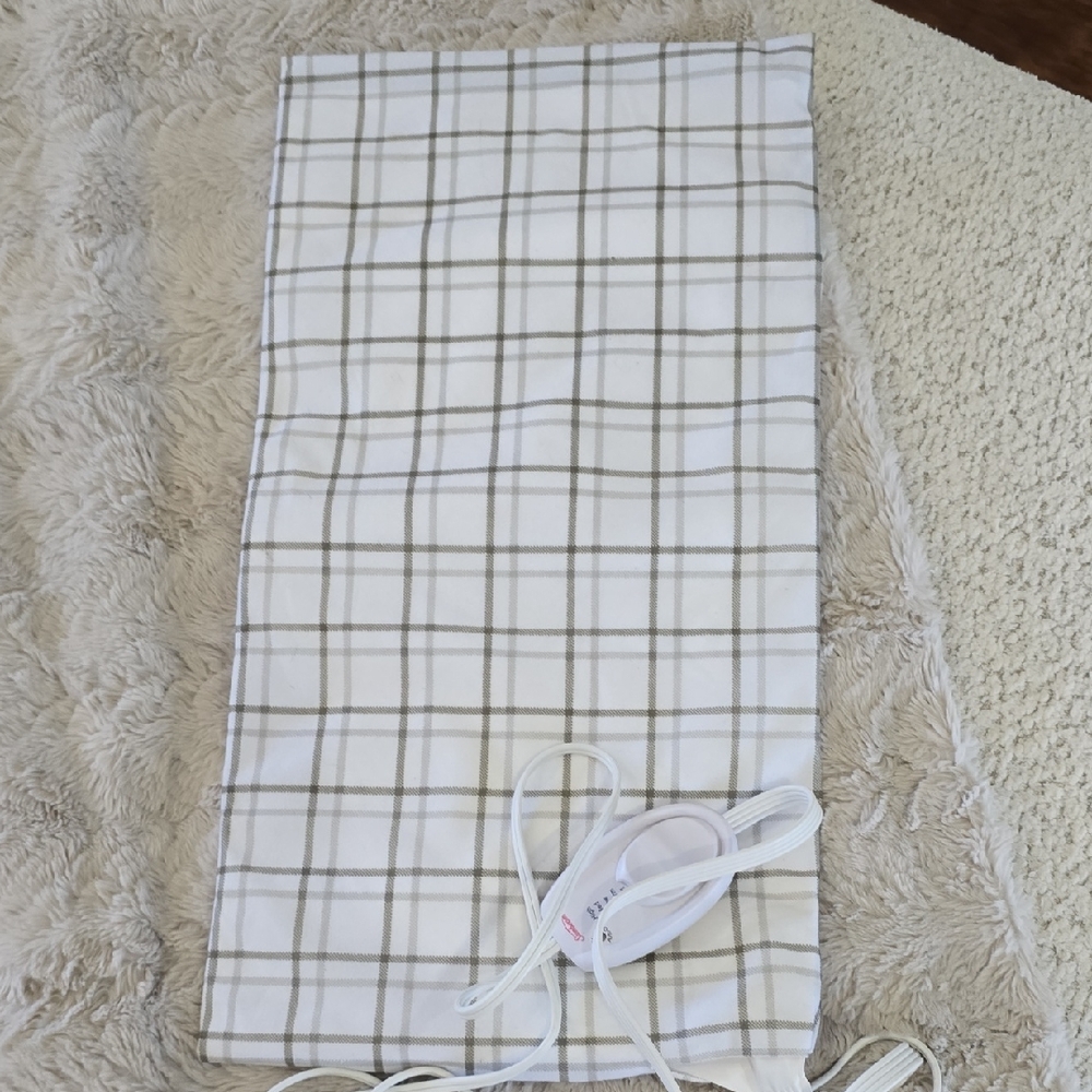 Sunbeam White and Tan Electric Heating Pad